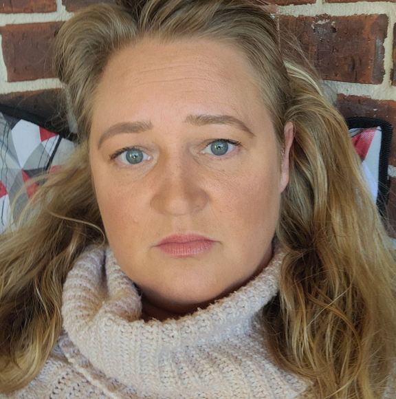 vickieestes